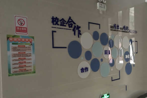 如何让校园文化墙“活”起来？看济南专业标识牌厂家制作方案